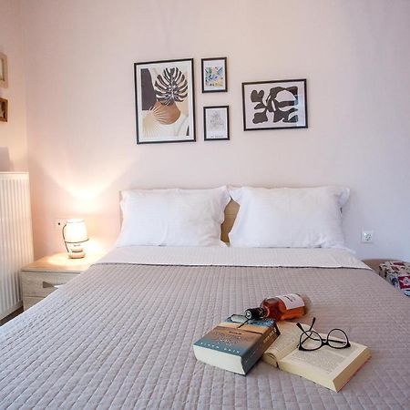 Konstantina & Evgenia Deluxe Apartment Néa Péramos Dış mekan fotoğraf