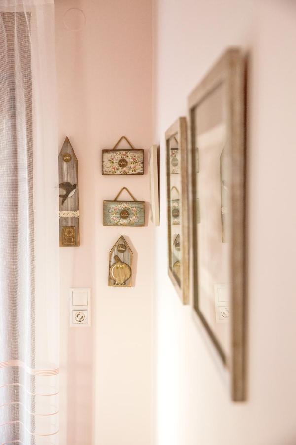 Konstantina & Evgenia Deluxe Apartment Néa Péramos Dış mekan fotoğraf